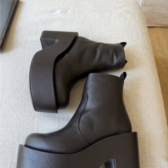 Revolve NWT Paloma Barcelo Brown wedge Platform great style comfortable boots❤️ - Picture 2 of 10